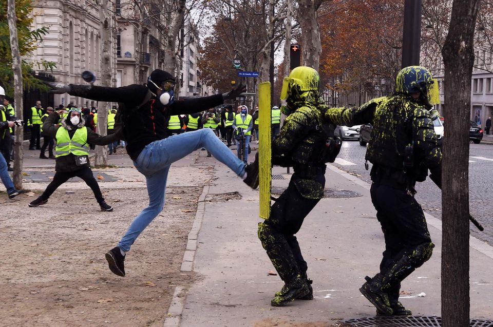 A Paris, le 1er décembre. Photo Alain Jocard. AFP